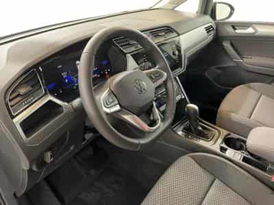 VW Touran Comfortline 1.5 TSI DSG7 110kW-150CV - 7 Places - Attelage - (2026) - Foto 9