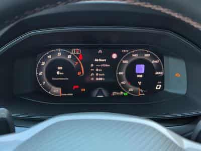 Cupra Leon e-TSI (2026) - Photo 11