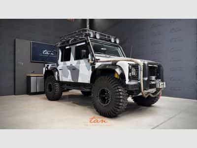 Land-Rover Defender 110 CREW CAB 2.2TD SVX SPECTRE LIMITED EDITION JAMES BOND 00 (2014) - Photo 1