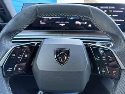 Peugeot 5008 5008 1.2 Turbo MHEV GT 7pl. (2025) - Foto 8