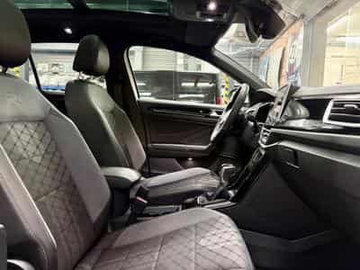 VW T-Roc T-Roc 2.0 TSi 190cv Auto 4Motion R-Line (2022) - Photo 8