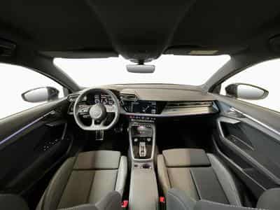 Audi A3 Limo.+S-Line+35TDI+S-Tronic+P.Business+P:Navi (2025) - Foto 2