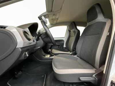 VW UP 32kWh+Style+P.Conf.+P.Ass.+Sound (2021) - Foto 9