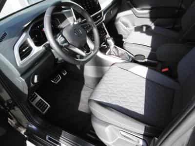 VW T-Roc Move 1.5 TSI (2025) - Photo 2