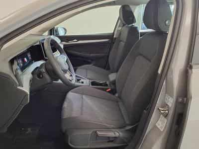 VW Golf Mondsteingrau 1.5 TSI (2026) - Photo 9