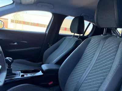 Peugeot 208 208 PureTech 100 Allure (2025) - Photo 5