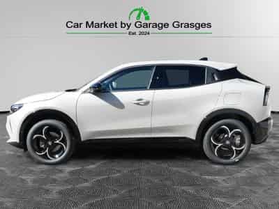 Alfa-Romeo Junior IBRIDA TI 1.2 VGT (2026) - Foto 2