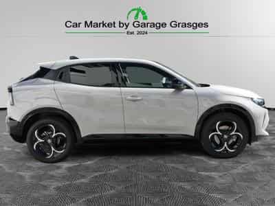 Alfa-Romeo Junior IBRIDA TI 1.2 VGT (2026) - Foto 6