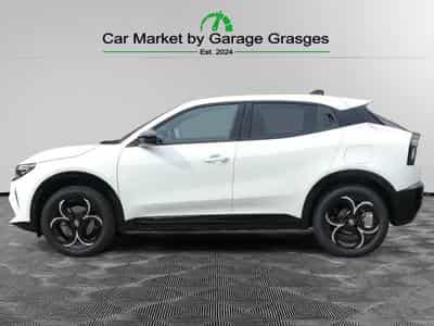 Alfa-Romeo Junior IBRIDA TI 1.2 VGT (2026) - Foto 2