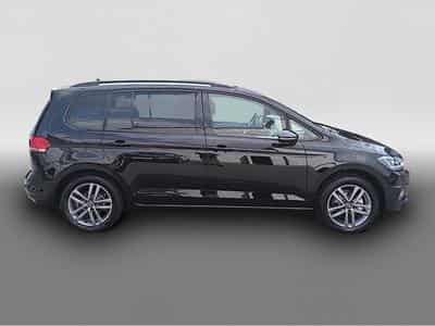 VW Touran (2025) - Photo 8