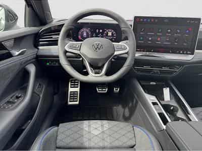 VW Passat (2025) - Foto 9