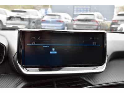 Peugeot 2008 1.2 Hybrid 145 e-DCS6 Style REGUL LANE PDC 1° MAIN (2025) - Photo 10