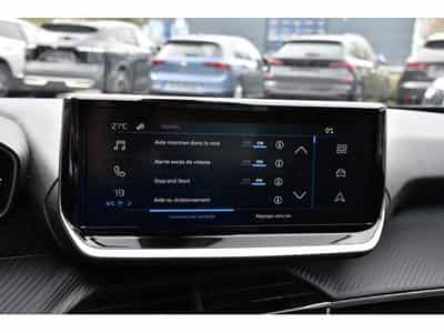 Peugeot 2008 1.2 Hybrid 145 e-DCS6 Style REGUL LANE PDC 1° MAIN (2025) - Photo 12