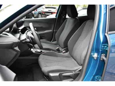 Peugeot 2008 1.2 Hybrid 145 e-DCS6 Style REGUL LANE PDC 1° MAIN (2025) - Photo 6