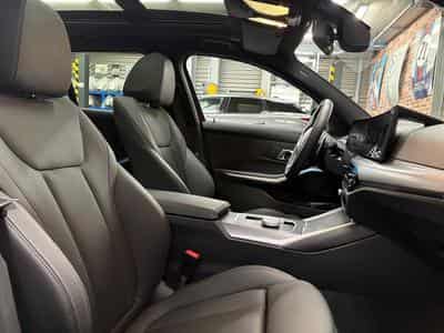 BMW 320 320iA Touring 2.0 184cv Auto M-SPORT (2025) - Foto 8