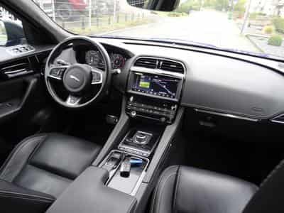 Jaguar F-Pace 2.0 d R-Sport 241CV (2020) - Photo 7