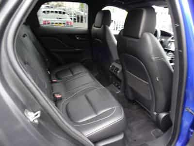 Jaguar F-Pace 2.0 d R-Sport 241CV (2020) - Photo 8