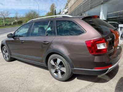 Skoda Octavia SCOUT break 2.0 TDI 4x4 DSG (2015) - Photo 7
