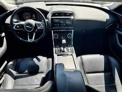 Jaguar XE XE P250 Aut. SE / JUSQU'A 48 MOIS DE GARANTIE (2020) - Photo 9
