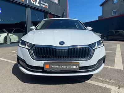Skoda Octavia Octavia Combi 2.0 TDI DSG Edition Plus (2024) - Photo 3