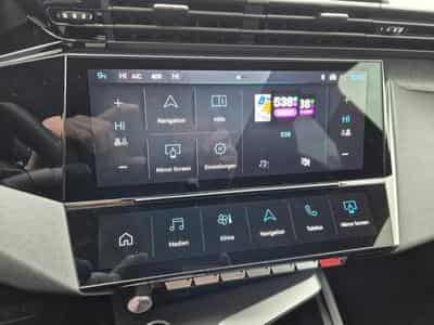 Peugeot 308 1.2 PureTrch 145 EAT8 ALLURE (2026) - Photo 13