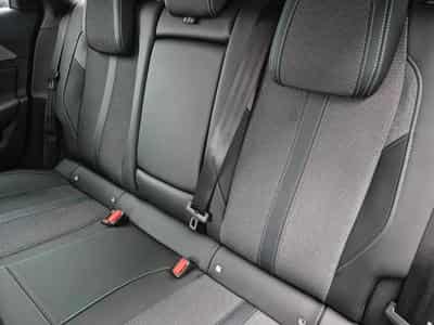 Peugeot 308 1.2 PureTrch 145 EAT8 ALLURE (2026) - Photo 9