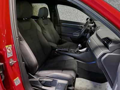 Audi Q3 40 TFSI QUATTRO SPORTBACK 3X S-LINE PANO CUIR NAVI (2025) - Foto 4