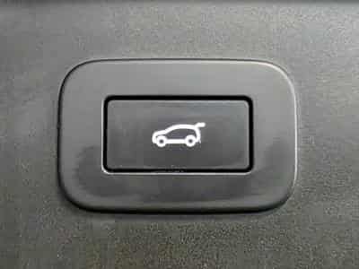 Land-Rover Range Rover Velar NEW MODEL P400 AWD R-DYNAMIC MERIDIAN PANO CUIR NAVI 1 HAND (2023) - Photo 13