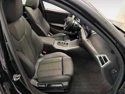 BMW 320 xDrive Touring (2025) - Photo 9