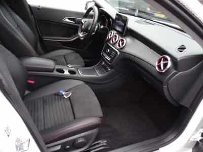 Mercedes CLA 200 Shooting Brake AMG-LINE (2019) - Photo 6