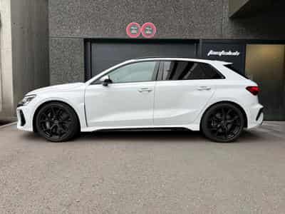 Audi RS3 SPORTBACK FREINS CERAMIQUES 2.5 TFSI 5 cylindres – 400 ch (2024) - Photo 5