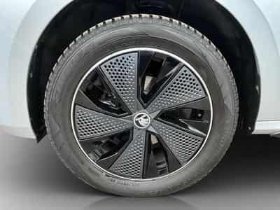 Skoda Kamiq Monte-Carlo+DSG+Pano+LED (2025) - Photo 8