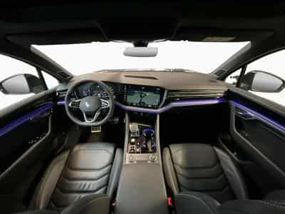 VW Touareg R-Line+4M+Black-Style+Pano+AHK+Stand-H.+DYNAUDIO (2024) - Photo 2