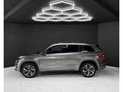 Skoda Kodiaq RS 4X4 2.0 TSI (2023) - Foto 2