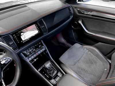 Skoda Kodiaq RS 4X4 2.0 TSI (2023) - Foto 9