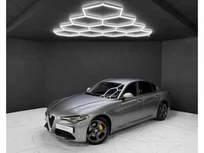 Alfa-Romeo Giulia 2.0 Turbo AT8 Super (2022) - Foto 1