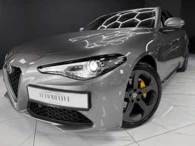 Alfa-Romeo Giulia 2.0 Turbo AT8 Super (2022) - Foto 14