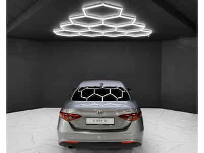 Alfa-Romeo Giulia 2.0 Turbo AT8 Super (2022) - Foto 4