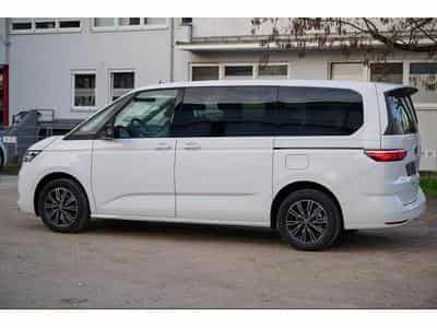 VW Multivan (2025) - Photo 15