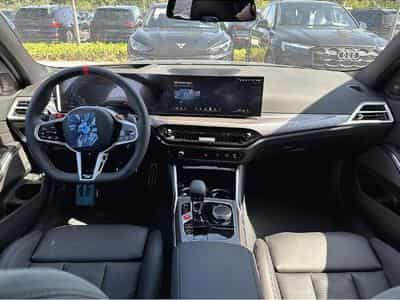 BMW M3 (2024) - Foto 11