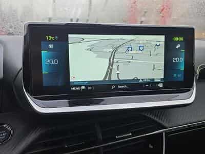 PEUGEOT 2008 e-2008 136ch GT (2023) - Photo 5