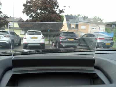 Citroën C4 MAX 1.5 Blue Hdi 130 Automatique (2024) - Photo 10