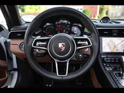 Porsche 911 .2 911 CARRERA S CABRIOLET PDK – WHITE (2016) - Photo 11