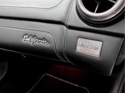 Ferrari California V8 4.3 (2010) - Photo 12