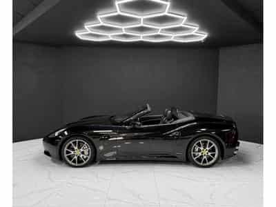 Ferrari California V8 4.3 (2010) - Photo 2