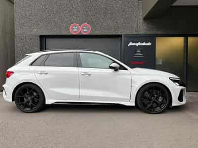 Audi RS3 (2024) - Photo 4