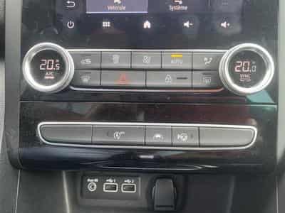 Renault Megane 1.33 TCe R.S. Line EDC (2021) - Photo 8