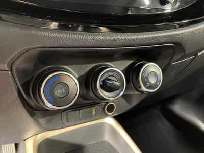 Toyota Aygo 1.0 VVT-I 72 DESIGN BLUETOOTH (2023) - Foto 7