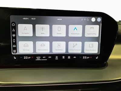 Audi Q3 S-Line+TFSI+Quattro+S-Tronic+Pano (2025) - Photo 15