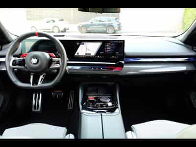 BMW M5 XDRIVE (G90) - SOPHISTOGRAU BRILLANTEFFEKT (2025) - Foto 15
